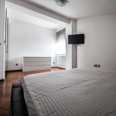 Vracar Historical Suites * Belgrade